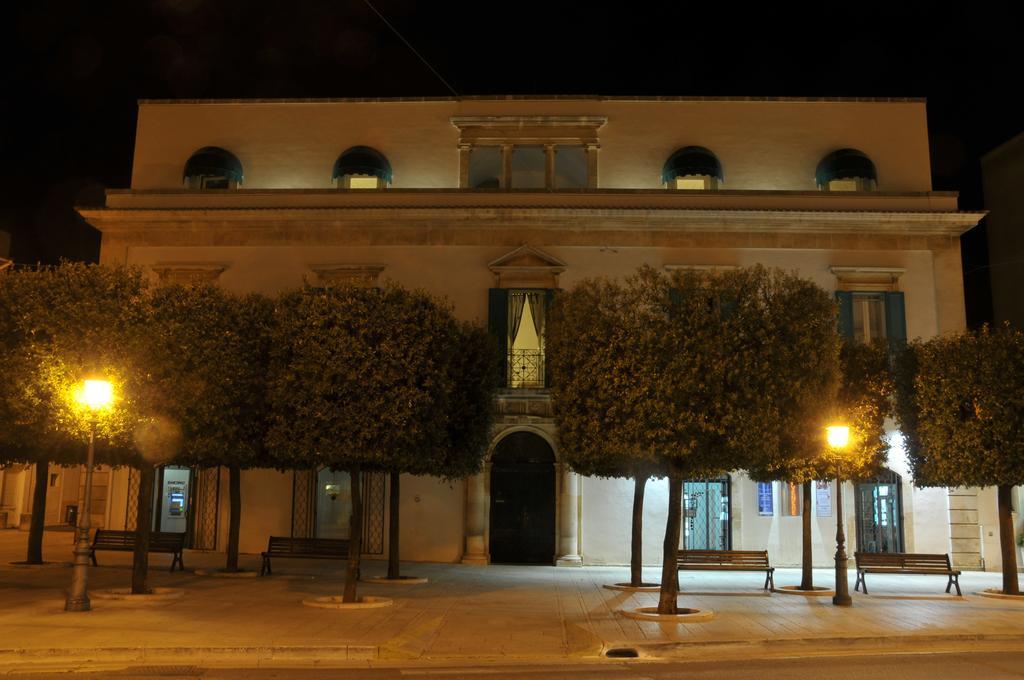 Palazzo Agrusti - Residenza D'Epoca Bed & Breakfast Alberobello Ngoại thất bức ảnh